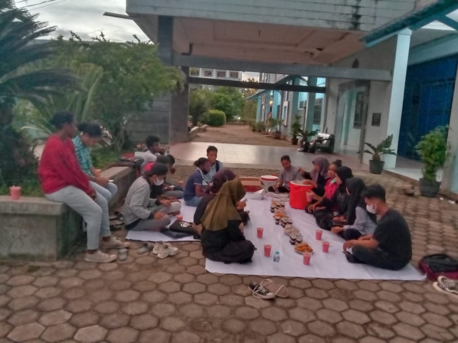 BUKA BERSAMA RAMADHAN 2022 MENJALIN SILATURAHMI YANG MENYENANGKAN BERSAMA MAHASISWA ILMU PEMERINTAHAN