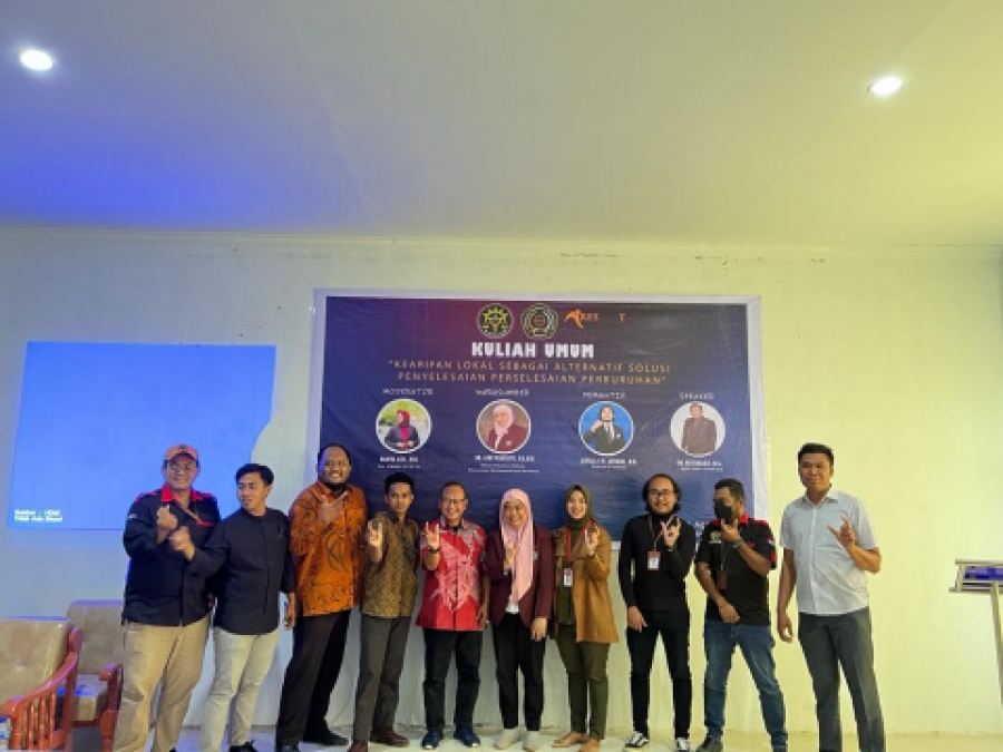 Kuliah Tamu Mengenai Hukum dan Nilai kearifan Lokal Indonesia